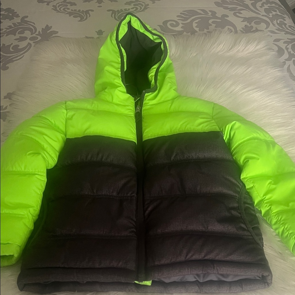 Faded Glory Kids Lime and Black Puffer Jacket